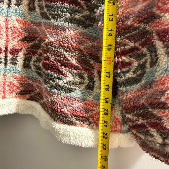Colorful Patterned Fleece Jacket - Picture 6 of 6